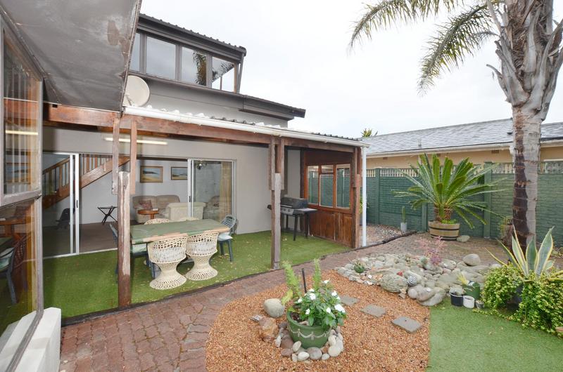 6 Bedroom Property for Sale in Parow North Western Cape